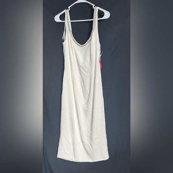 Ieena for Mac Duggal 26681 Jeweled Scoop Neck Fitted Midi Dress - Picture 4 of 6